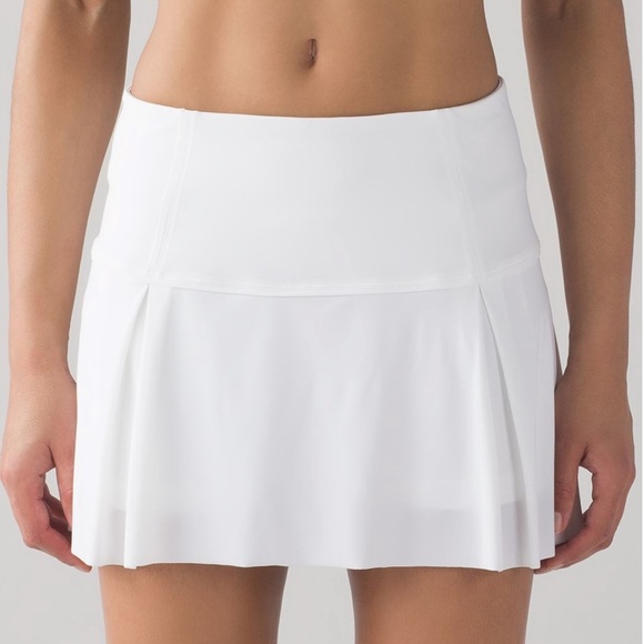 lululemon athletica Dresses & Skirts - LuluLemon 🍋 Lost in Pace Skirt - Reg - White 🤍